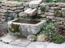 Stone basin wall trough